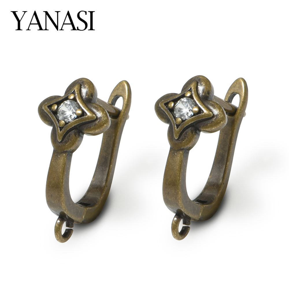 Hoop Earrings - NUOVO 1 Paio di Ganci per