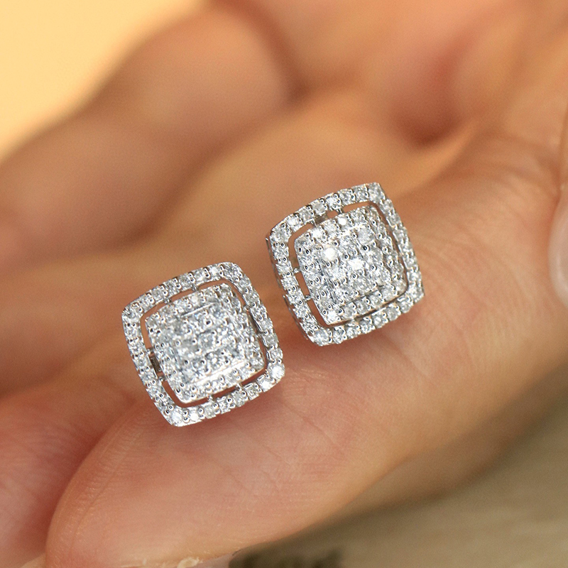 Aazuo Vita di lusso Gioielli i - Diamond Stud Earrings recensione e prezzo